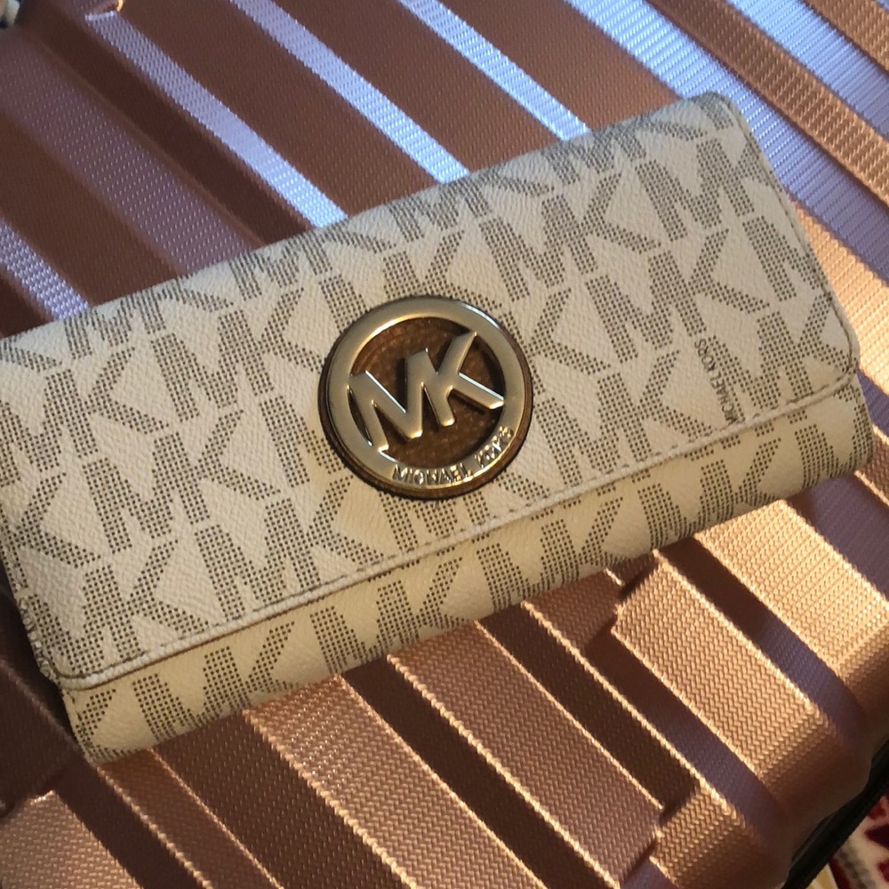 Michael Kors clutch wallet with flap